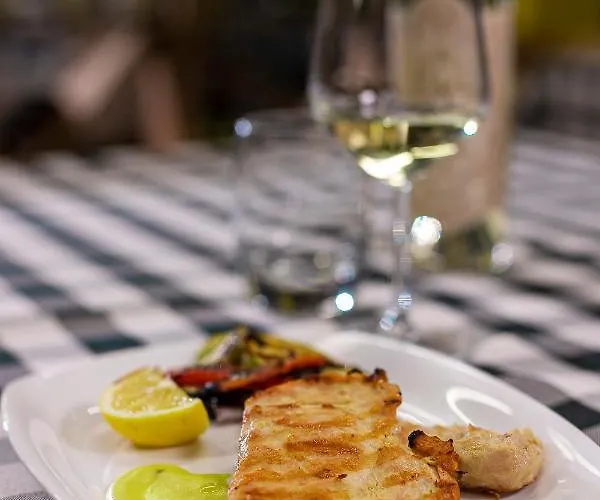 Olivar Tirana 호텔