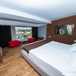 Olivar Tirana Selitë e Vogël
