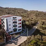 Olivar Tirana 4* Selita