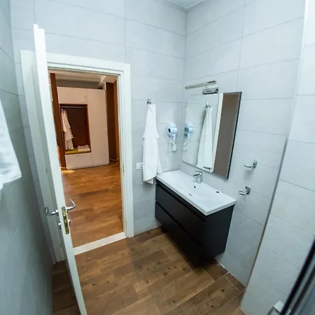 Olivar Tirana Hotel Selitë e Vogël