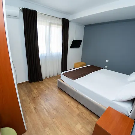Olivar Tirana Hotel Selitë e Vogël