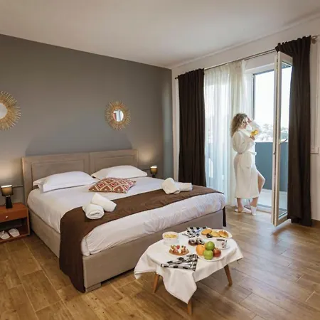 Hotel Olivar Tirana 4*